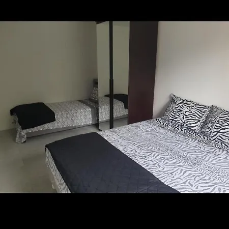 Grand Appartement, 2 Ou 3 Ou 4 Pieces, Tramway Sur Place, Proche Gare Sncf St Augustin 5 Min, Aeroport A 7 Min, Ou Allianz Riviera 10 Min, Palais Nikaia 2 Min , Supermarche Sur Place, Parking Possible Si Disponible Ou Payant A 1000 Metre Appartement